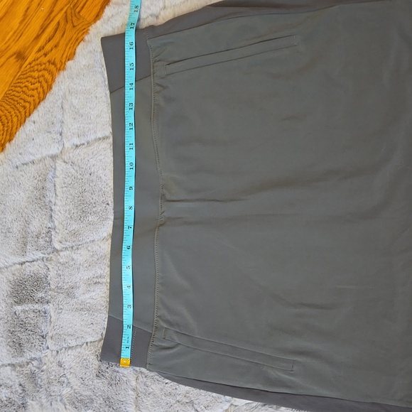 Athleta Grey/Green Skort, Women's Size 12, Great Condition - Picture 3 of 10